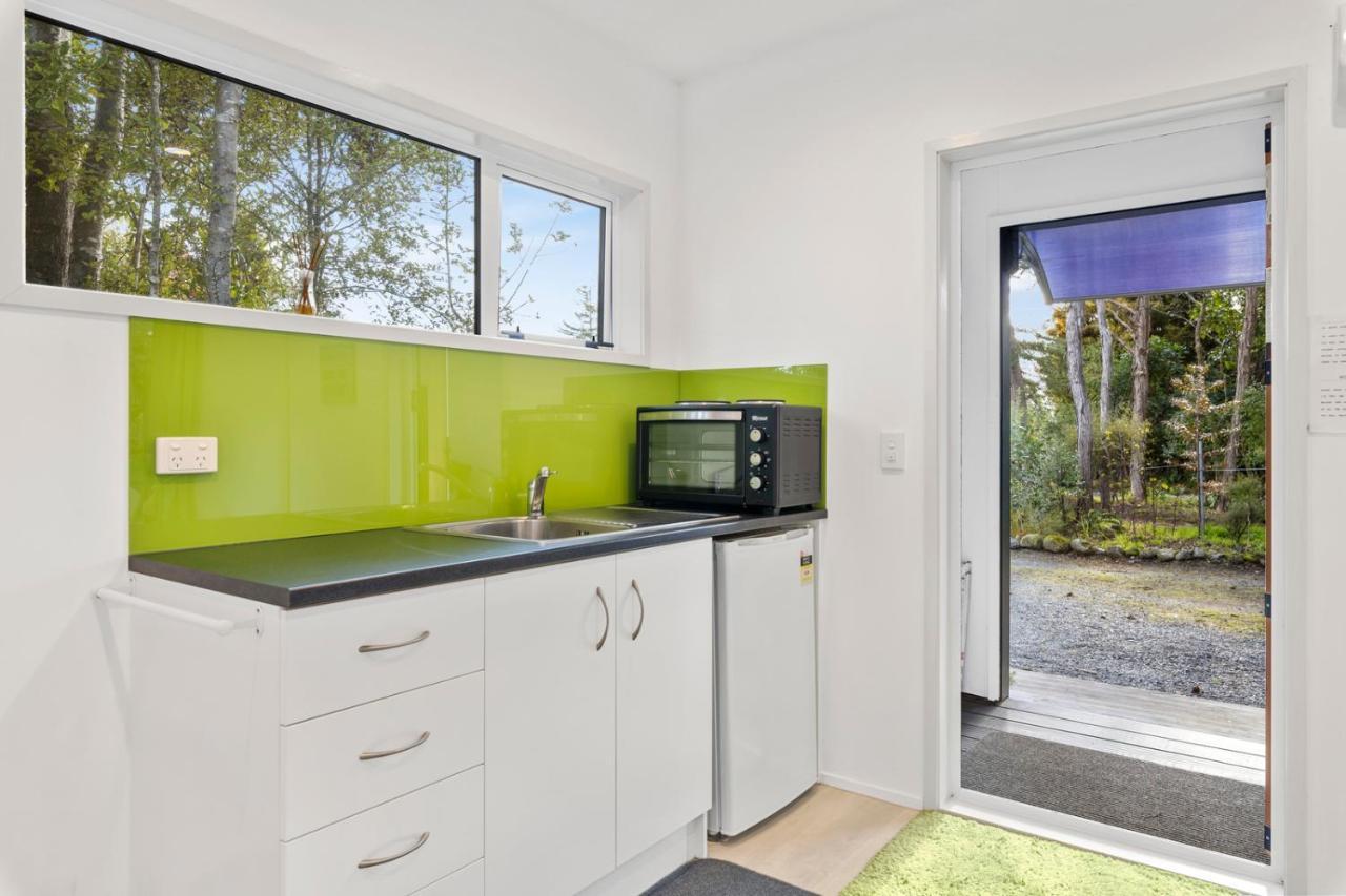Bellbird Cottage - Lake Taupo Bach Waitahanui Exterior foto